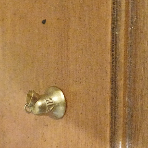 Speak Now Bell Necklace Taylor Swift - Picture 3 of 3